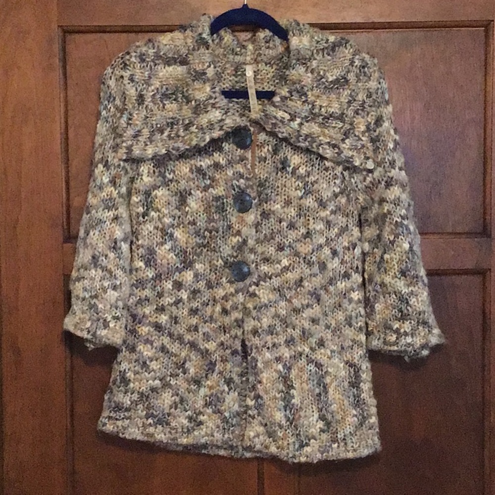 3/4 sleeve knit sweater for fall.